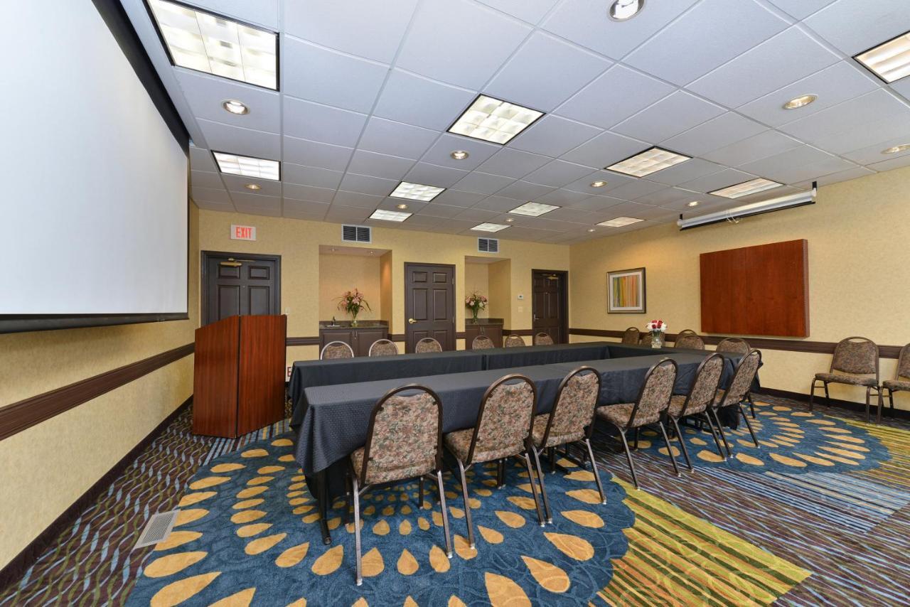 Holiday Inn Express St. Paul South - Inver Grove Heights By Ihg Exterior photo